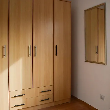 Apartment Crown 4