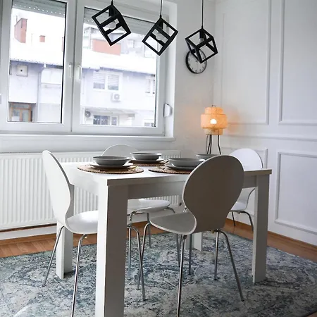 Apartment Crown 4 *